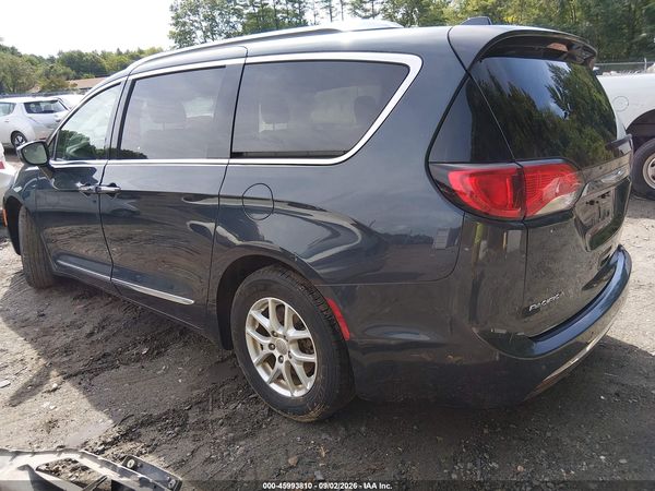 2020 CHRYSLER PACIFICA TOURING L — I3