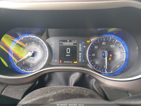 2021 CHRYSLER VOYAGER L