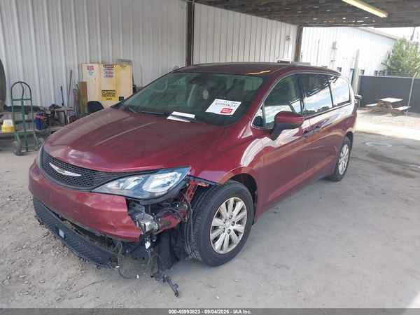 2021 CHRYSLER VOYAGER L
