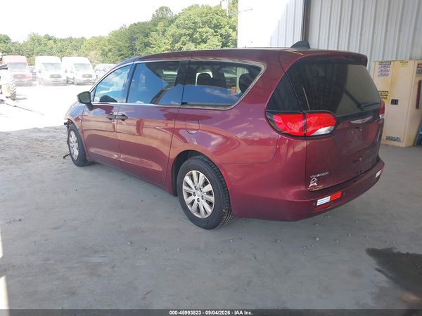 2021 CHRYSLER VOYAGER L