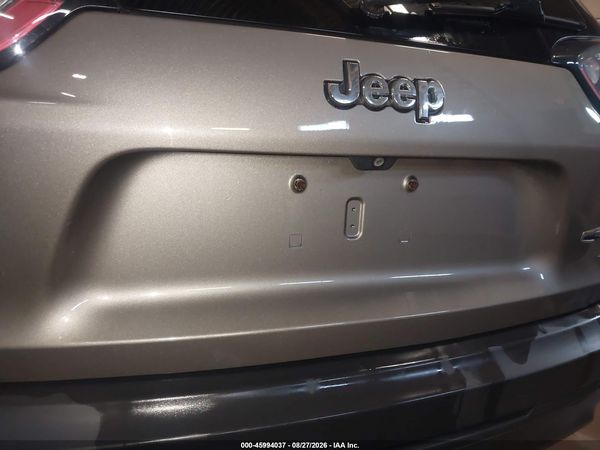 2019 JEEP CHEROKEE LATITUDE 4X4 — I73