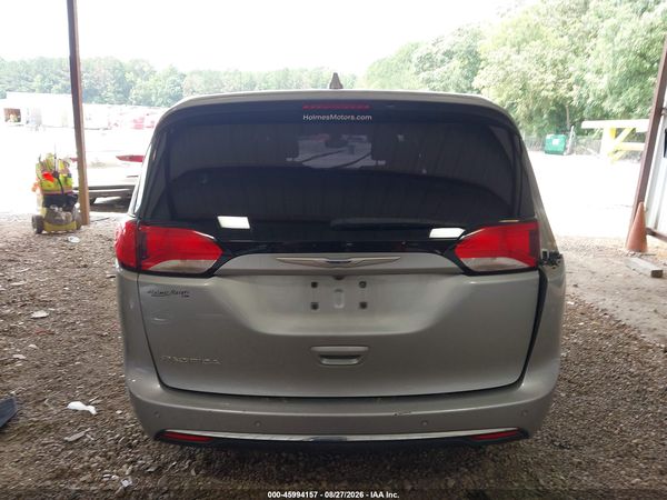 2020 CHRYSLER PACIFICA TOURING — I119