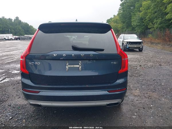 2021 VOLVO XC90 T5 MOMENTUM 7 PASSENGER — I119