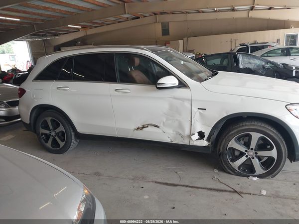 2016 MERCEDES-BENZ GLC 300 4MATIC — I116