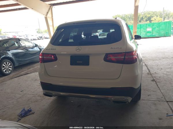 2016 MERCEDES-BENZ GLC 300 4MATIC — I119
