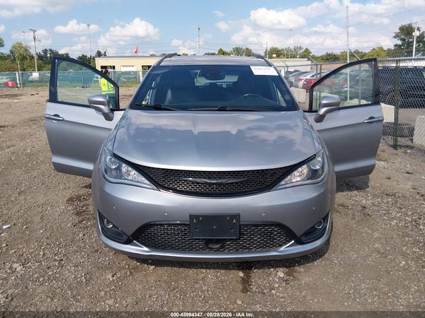 2019 CHRYSLER PACIFICA TOURING L PLUS — I6
