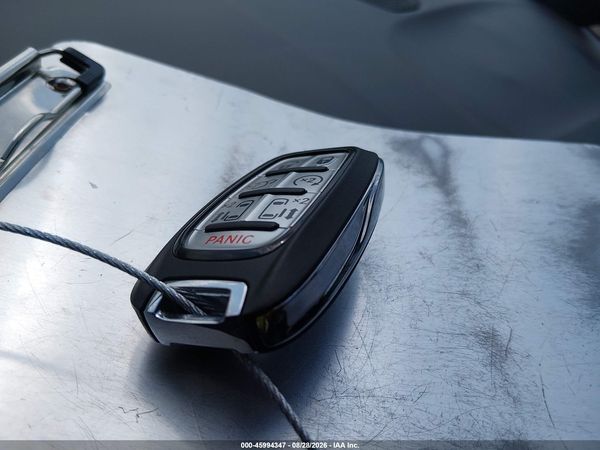2019 CHRYSLER PACIFICA TOURING L PLUS — I11