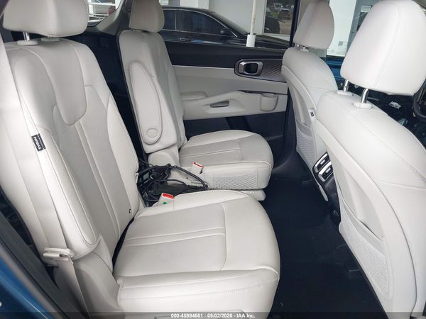 2025 KIA SORENTO HYBRID EX — I8