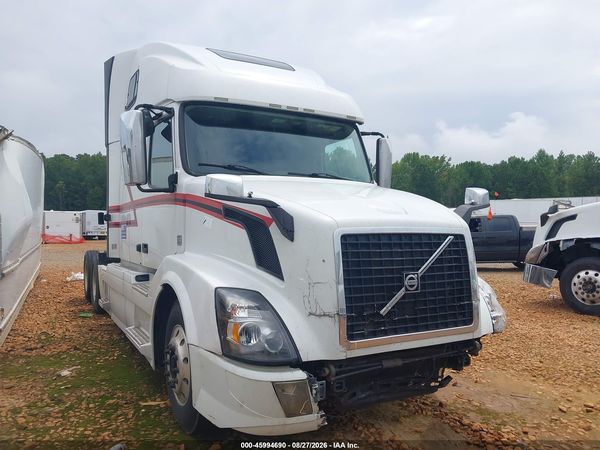 2016 VOLVO VN VNL — I116