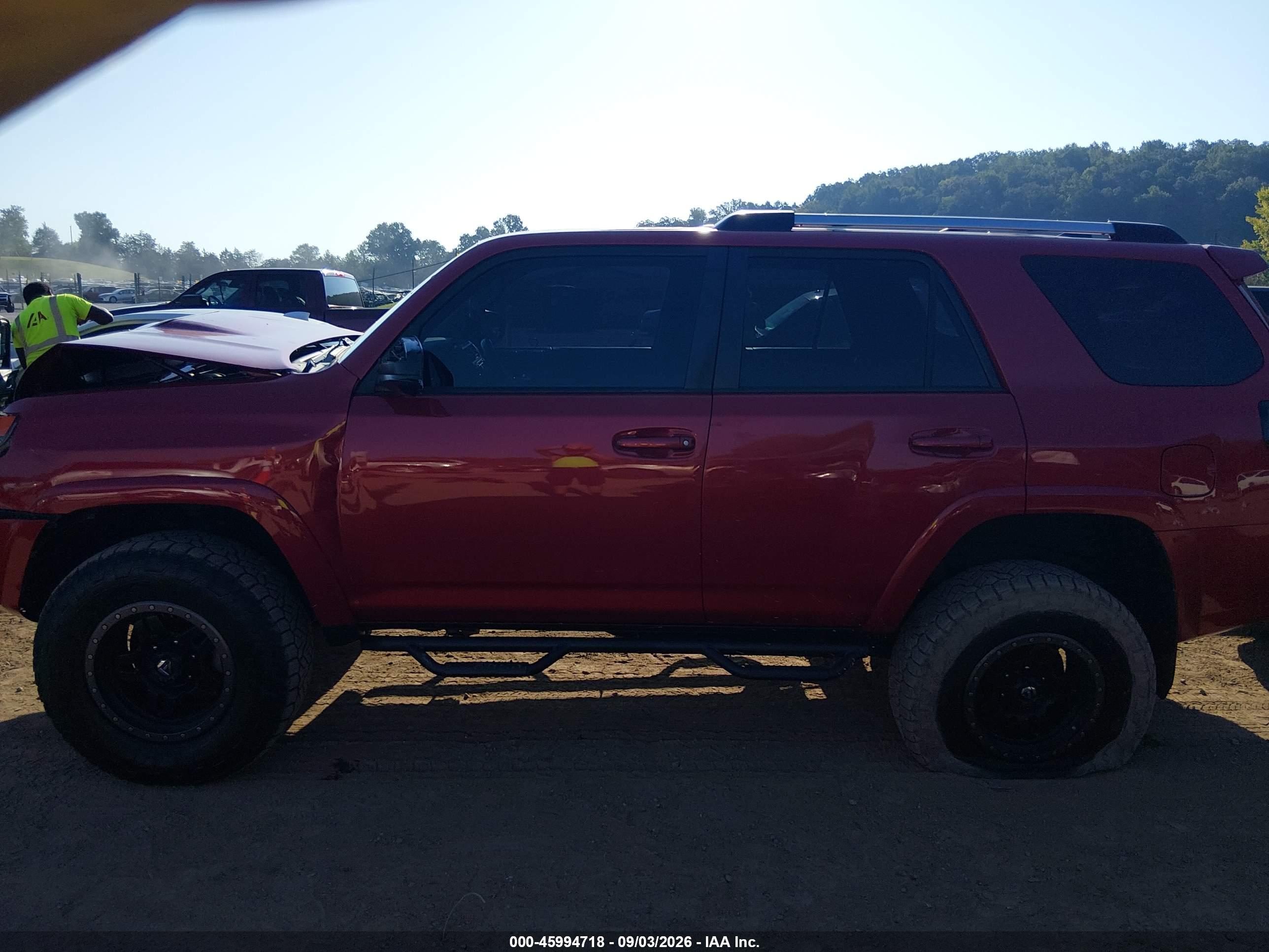 2016 TOYOTA 4RUNNER TRAIL