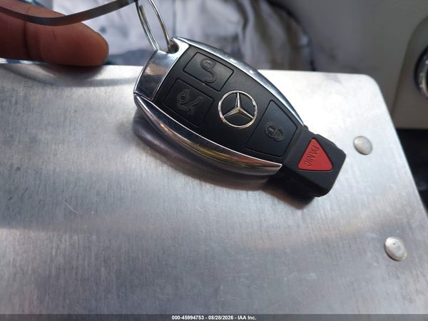 2014 MERCEDES-BENZ GLK 250 BLUETEC — I11