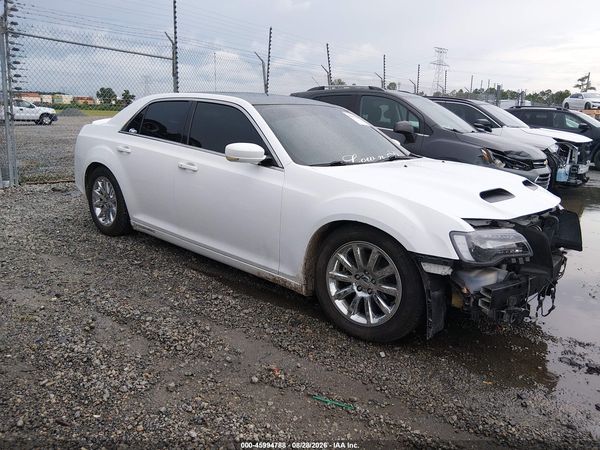 2014 CHRYSLER 300 — I1