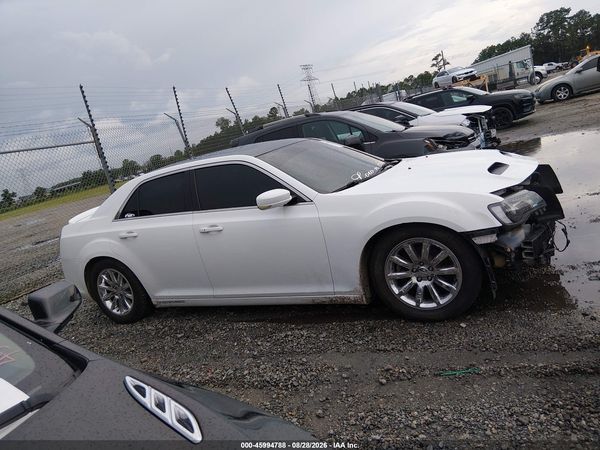2014 CHRYSLER 300 — I116