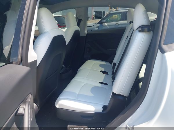 2024 TESLA MODEL Y — I8