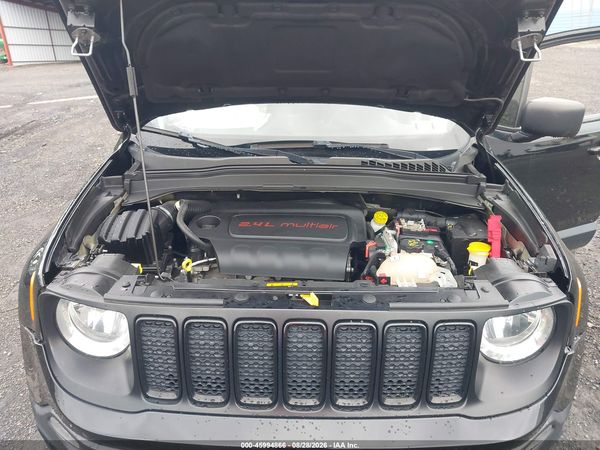 2019 JEEP RENEGADE UPLAND 4X4 — I10