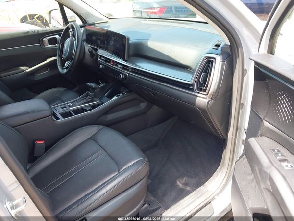 2024 KIA SORENTO S — I5
