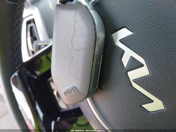 2024 KIA SORENTO S — I11