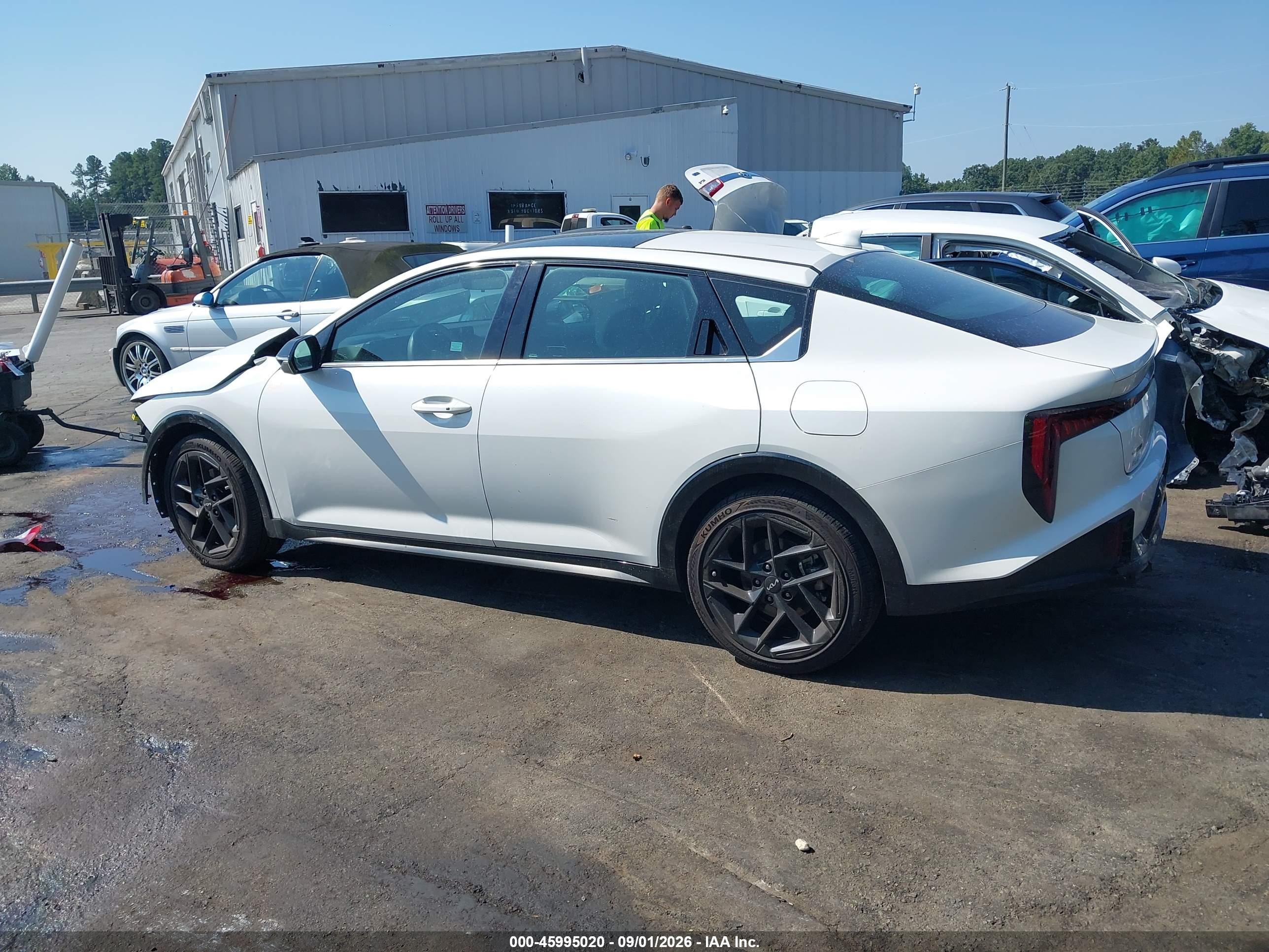 2025 KIA K4 GT-LINE TURBO