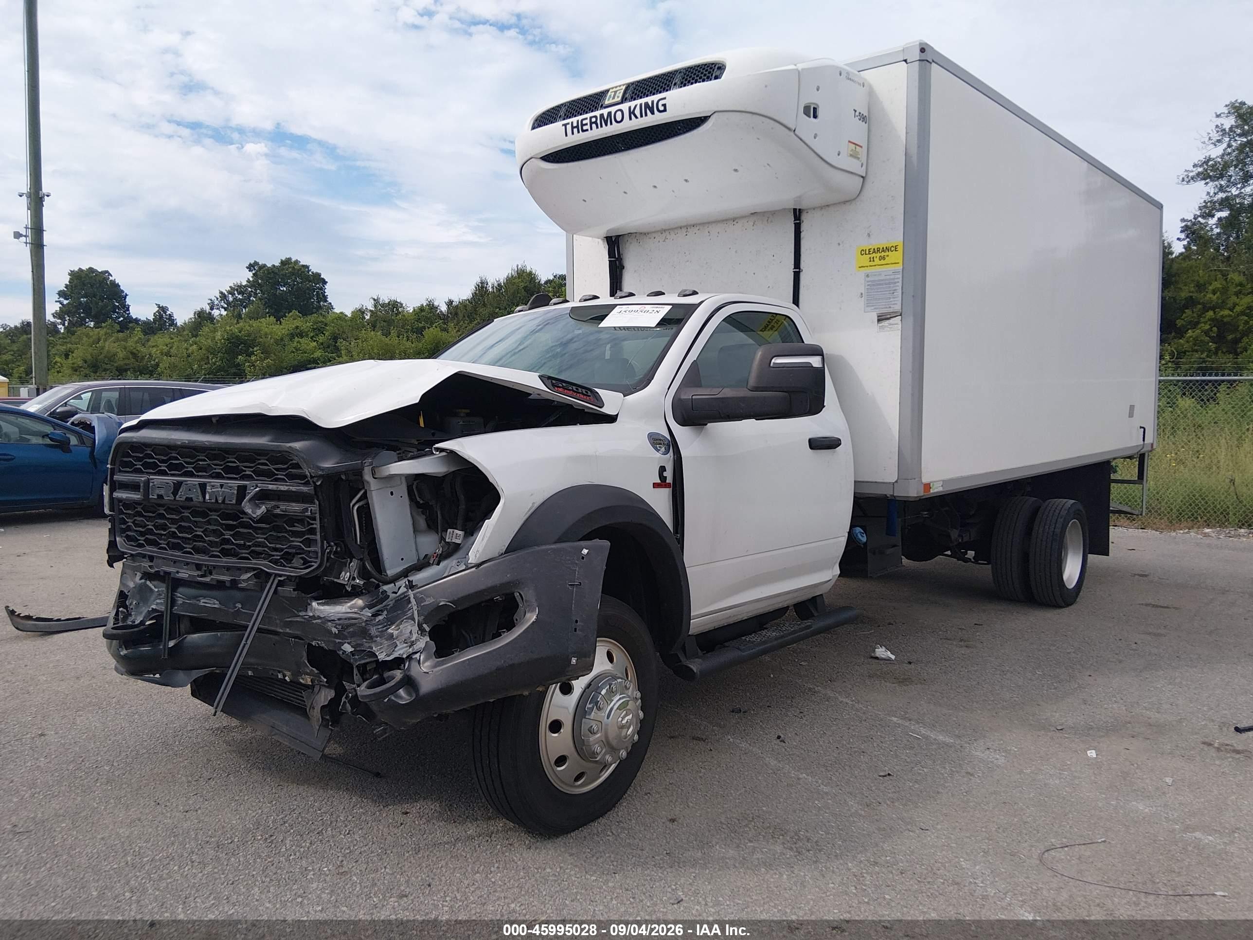 2024 RAM 5500 CHASSIS TRADESMAN/SLT — I2