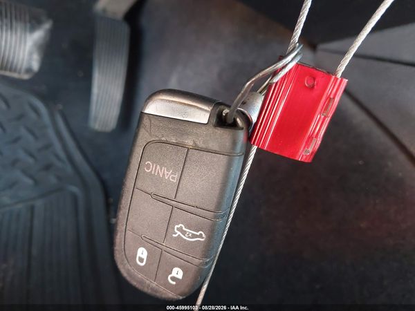 2013 CHRYSLER 300 MOTOWN — I11