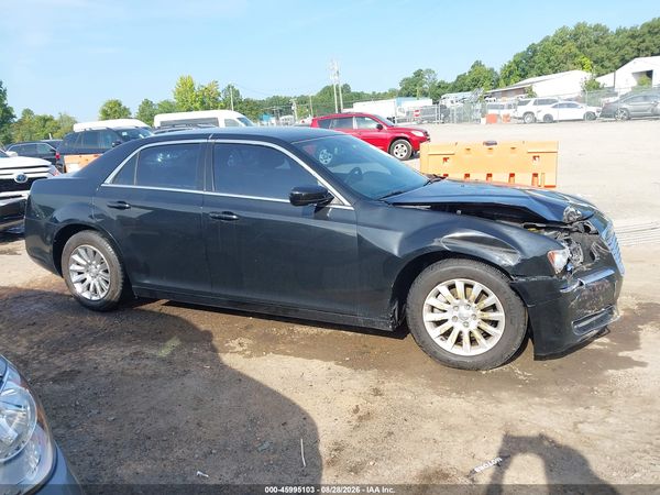 2013 CHRYSLER 300 MOTOWN — I116