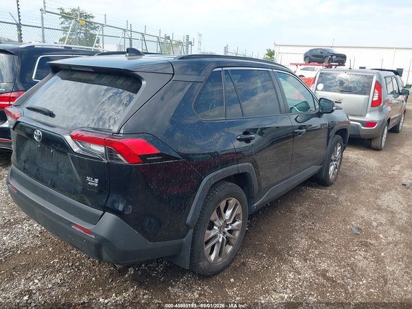 2019 TOYOTA RAV4 XLE PREMIUM — I4