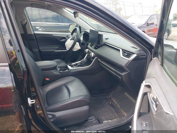 2019 TOYOTA RAV4 XLE PREMIUM — I5