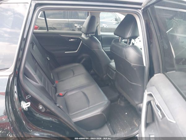 2019 TOYOTA RAV4 XLE PREMIUM — I8