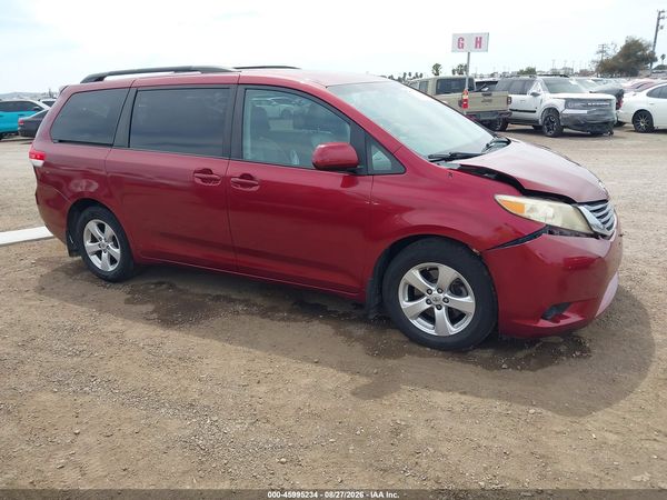 2012 TOYOTA SIENNA LE V6 8 PASSENGER — I1