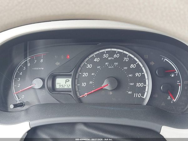 2012 TOYOTA SIENNA LE V6 8 PASSENGER — I7