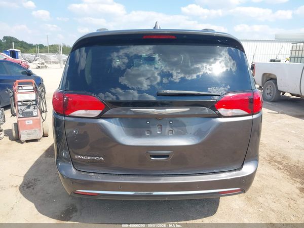 2018 CHRYSLER PACIFICA TOURING L — I119