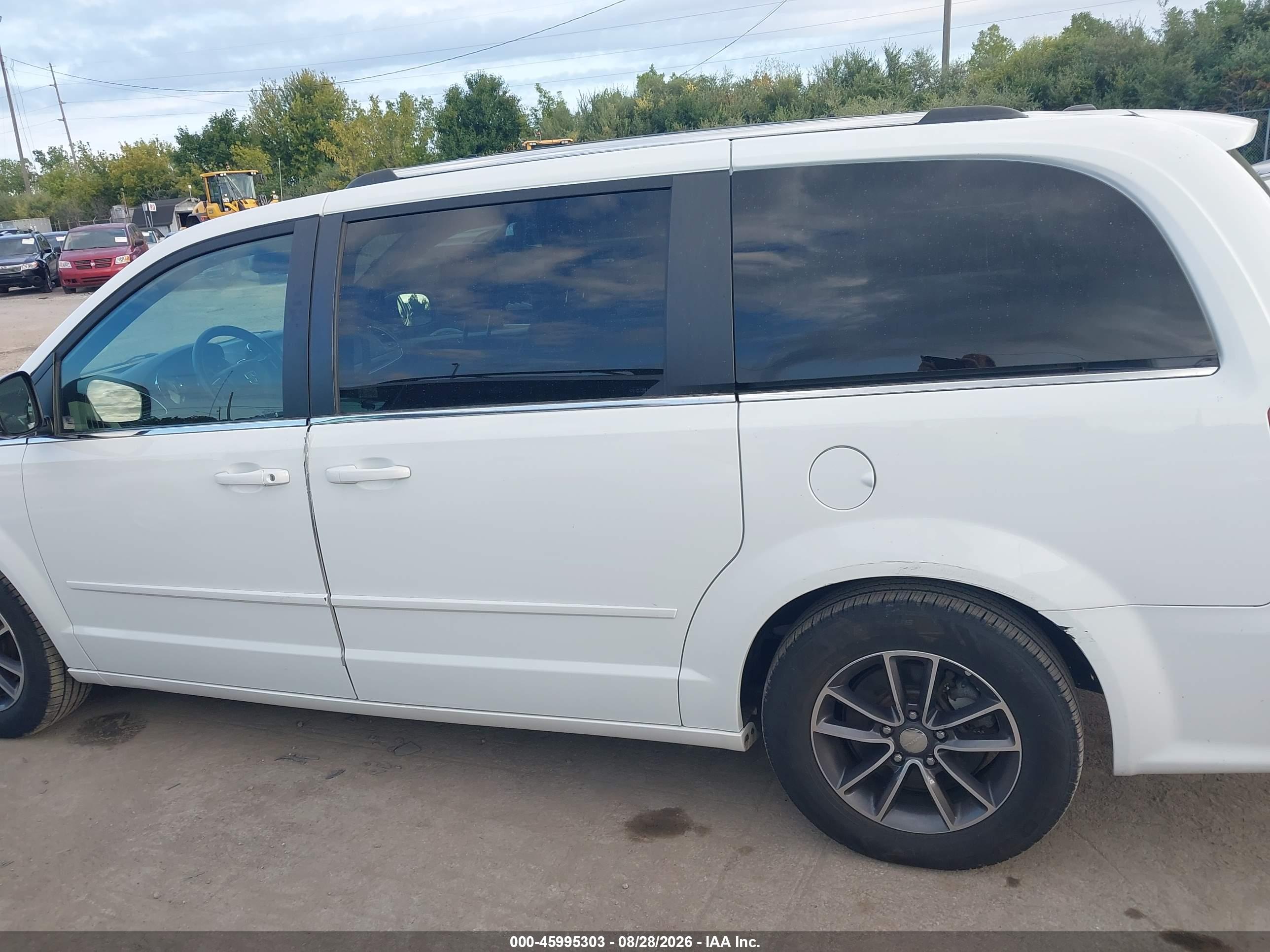 2017 DODGE GRAND CARAVAN SXT