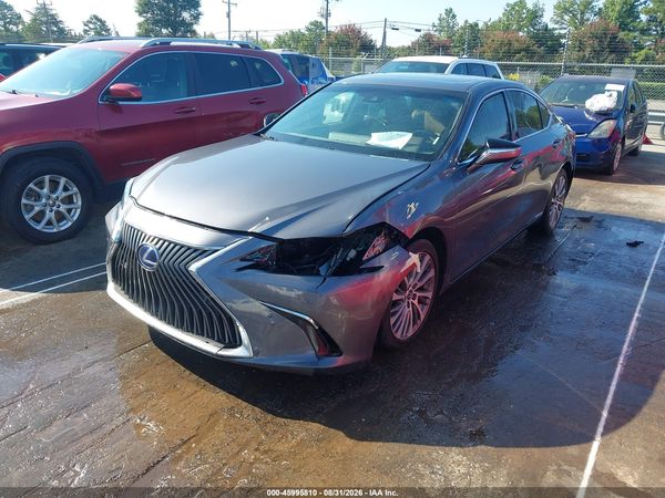 2021 LEXUS ES 300H — I2