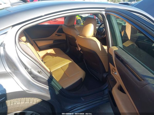 2021 LEXUS ES 300H 300h Premium — I8