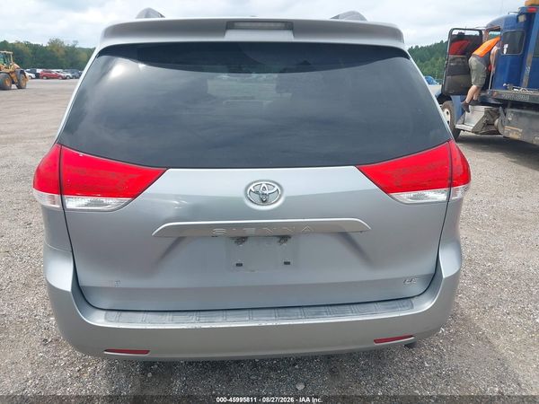 2012 TOYOTA SIENNA LE V6 8 PASSENGER