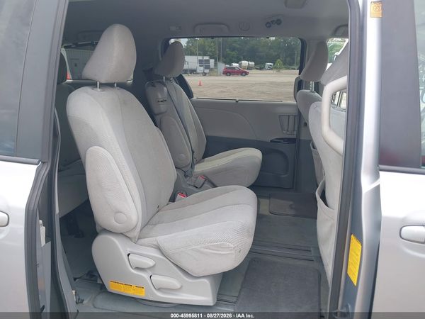 2012 TOYOTA SIENNA LE V6 8 PASSENGER