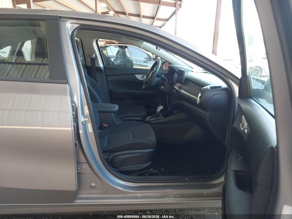 2024 KIA FORTE LXS — I5