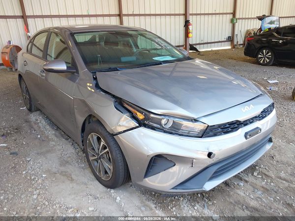 2024 KIA FORTE LXS — I152