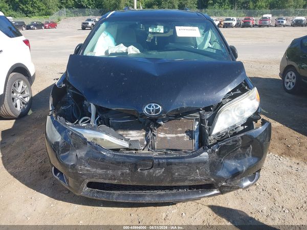 2015 TOYOTA SIENNA LE 7 PASSENGER