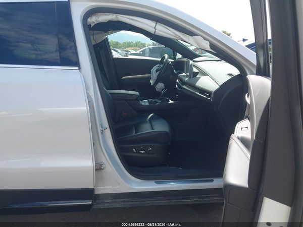 2024 CADILLAC XT4 AWD PREMIUM LUXURY — I5