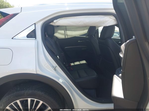 2024 CADILLAC XT4 AWD PREMIUM LUXURY — I8