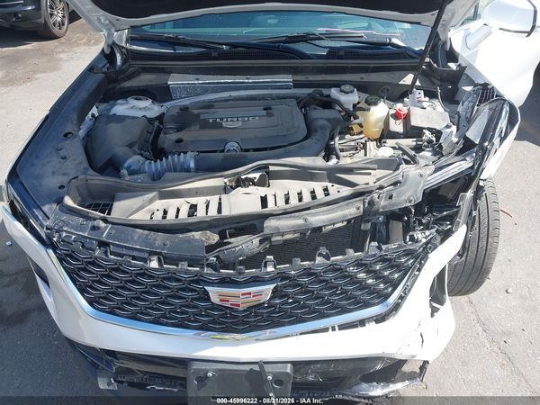 2024 CADILLAC XT4 AWD PREMIUM LUXURY — I10