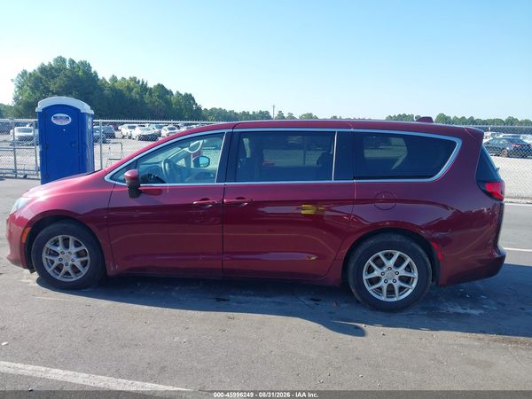 2017 CHRYSLER PACIFICA LX — I117