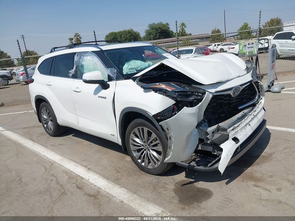 2020 TOYOTA HIGHLANDER HYBRID PLATINUM — I1
