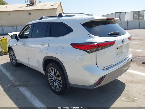 2020 TOYOTA HIGHLANDER HYBRID PLATINUM — I3