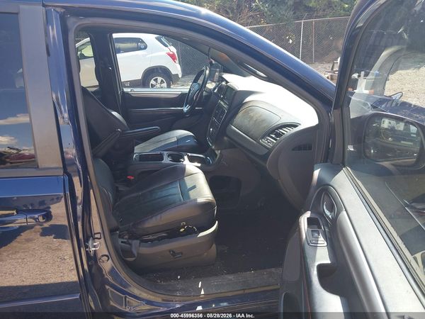 2013 DODGE GRAND CARAVAN R/T — I5