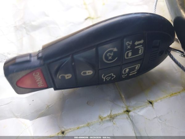 2013 DODGE GRAND CARAVAN R/T — I11