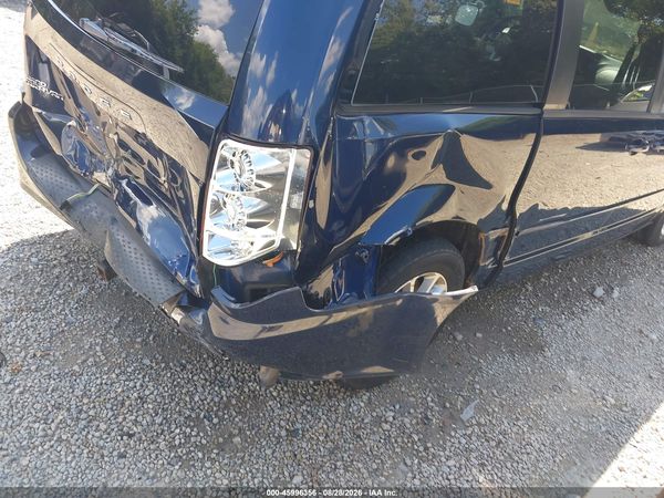 2013 DODGE GRAND CARAVAN R/T — I152