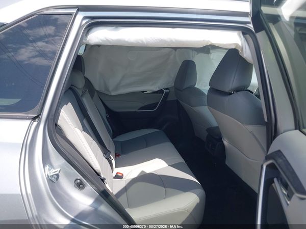 2021 TOYOTA RAV4 XLE PREMIUM — I8