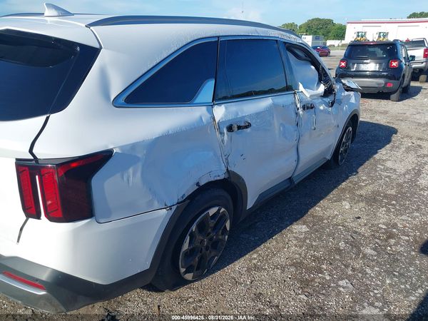 2024 KIA SORENTO S — I154